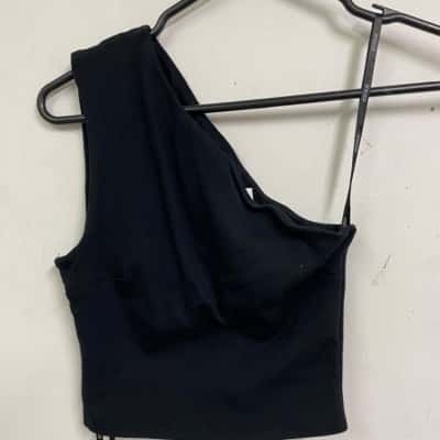 Kookai Womens  Size 0 Cropped Top Black  