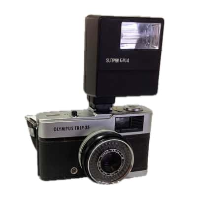 Olympus Trip 35 35mm Film Camera with Sunpak GX14 Flash