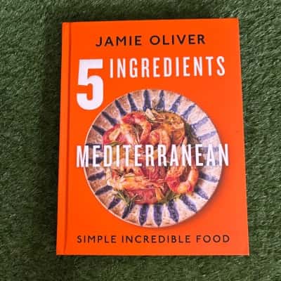 Jamie Oliver - 5 Ingredients Mediterranean: Simple Incredible Food