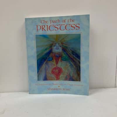 The Path Of The Priestess 