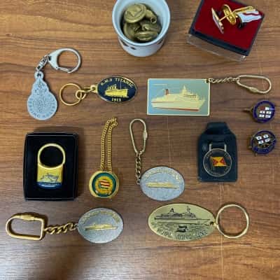 Assortment of nautical themed items