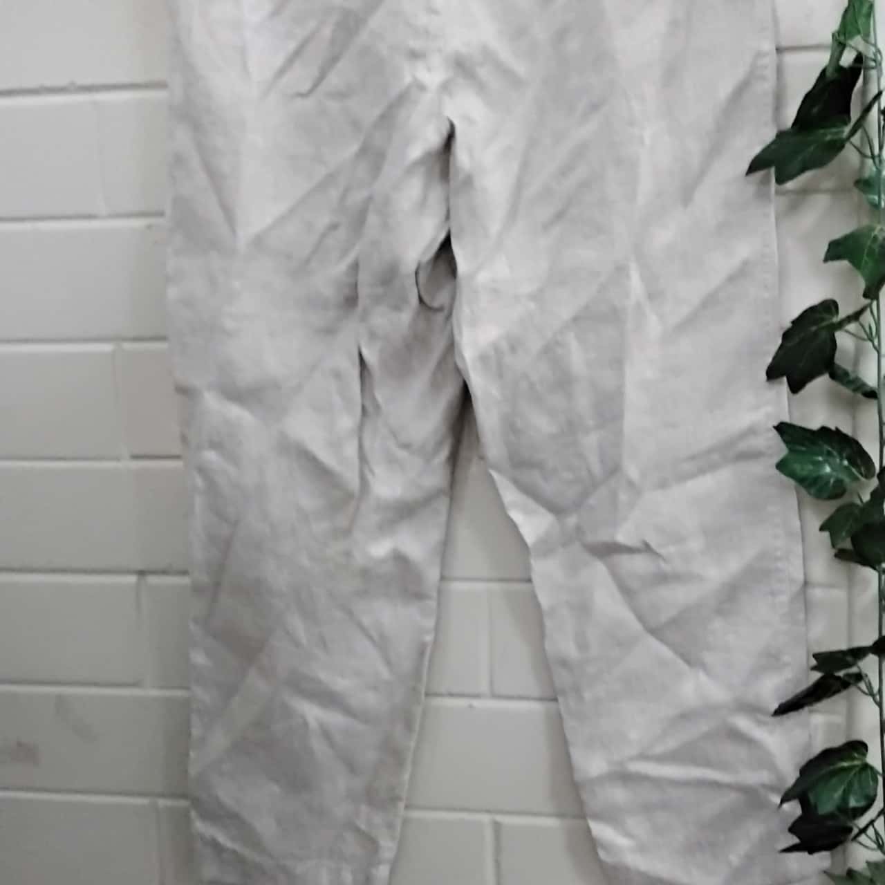 Target Womens Size 12 Beige 3/4 Pants
