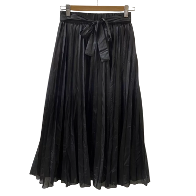 Portmans Size 6 Black Pleated Skirt