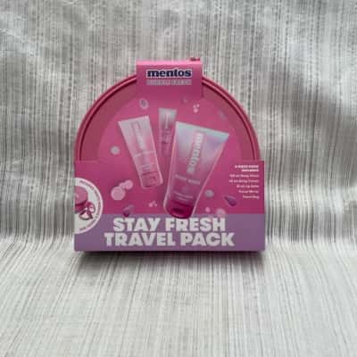Mentos Bubble Pink Bag with Bubble Bath /Hand Cream & Mirror /Gift Set - Brand New - RRP $29.00