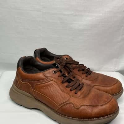 Hush Puppies Mens  Size 10.5 brown leather shoes