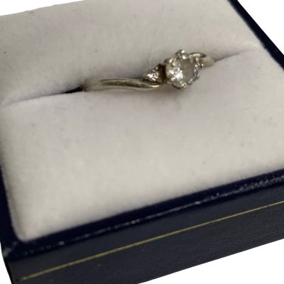  Womens Stirling silver/cubic zirconia Ring N