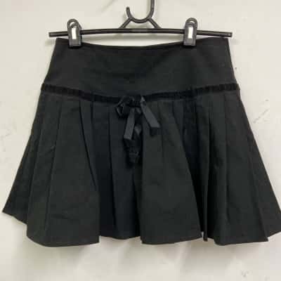 Black Friday Womens  Size 10 A-Line Skirt / Mini Skirt / Pleated Skirt Black  