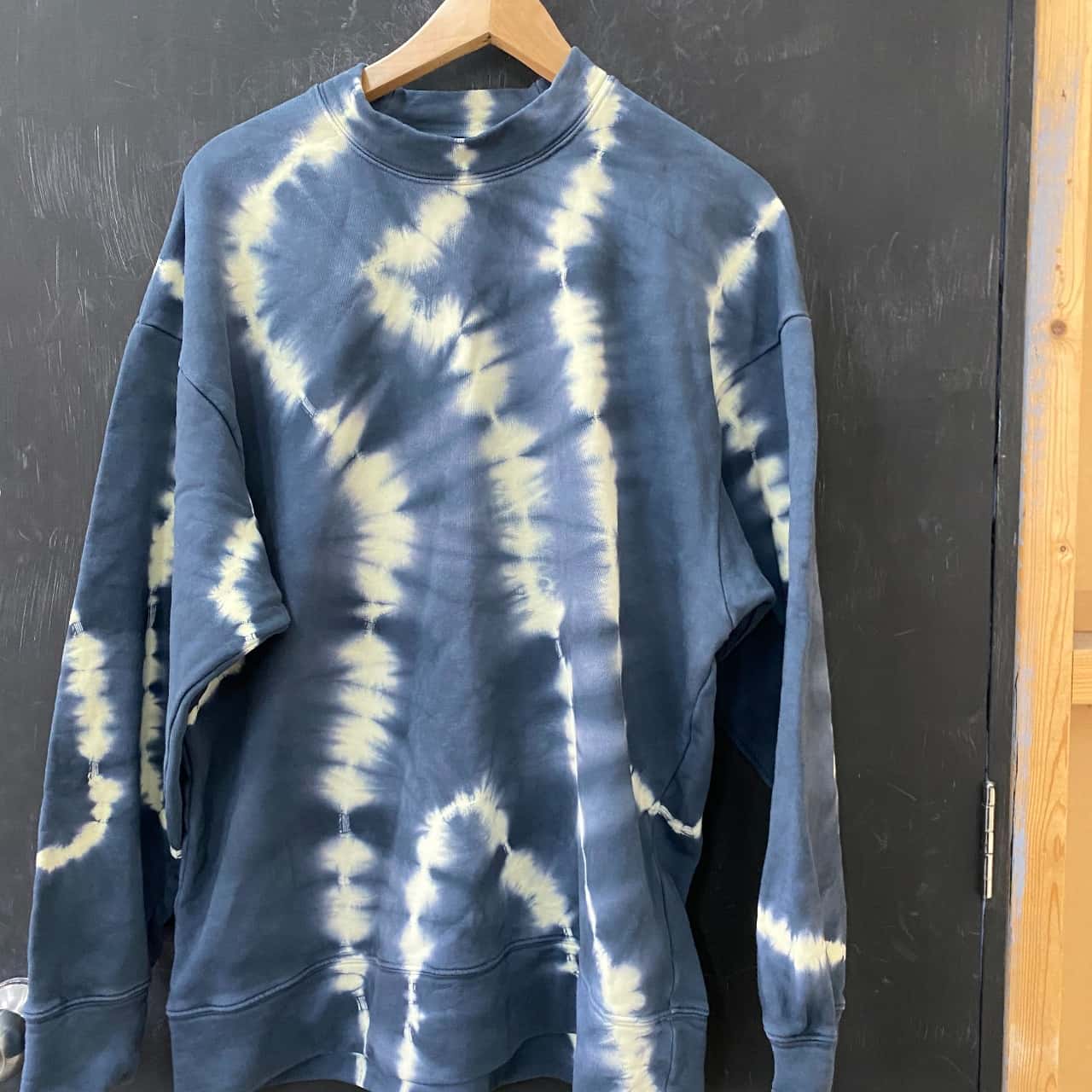 COS Women's Size XS Sweatshirt Blue Grey with Cream Tie Dye Pattern