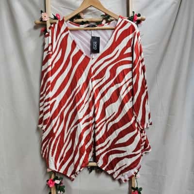 Womens Sara Hanky Hem Top Size 18 RRP $79.99