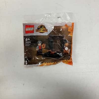 LEGO Jurassic World Market 