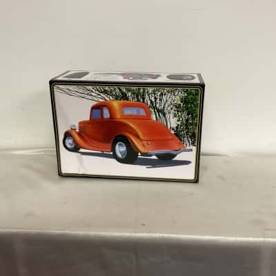 amt 1934 Ford Street Rod 5- Window Coupe 1/25 Scale Model Kit