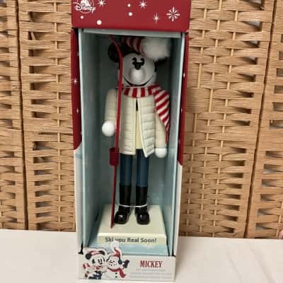 NEW Disney Mickey Mouse Nutcracker figurine Christmas decoration 13” collectable Walt’s Holiday Lodge Collection Skiing Winter 