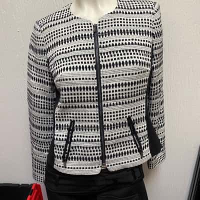 Calvin Klein Womens  Size 2 Black  / White 