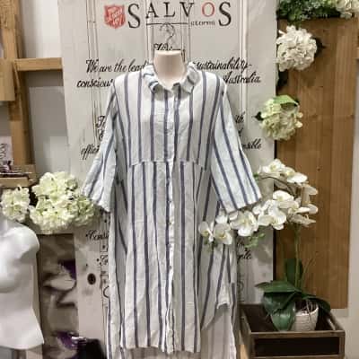 MADE IN ITALY BRAND! Womens  Size One Size Maxi Dress / Shirt Dress Blue / Pattern / Striped / White 