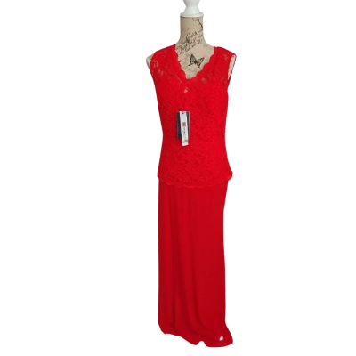 Beautifly Womens  Size 14 Formal Dress Red BN