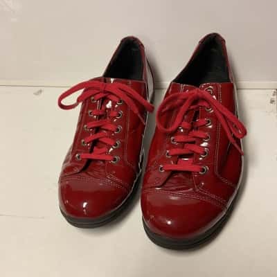 Ziera Womens  Size 43 Maroon lace up shoes