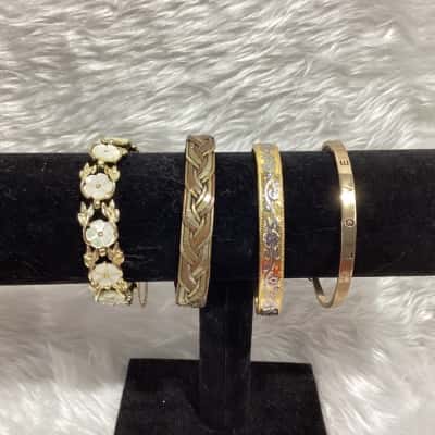  Womens Bangle Gold / Other / Silver / White 