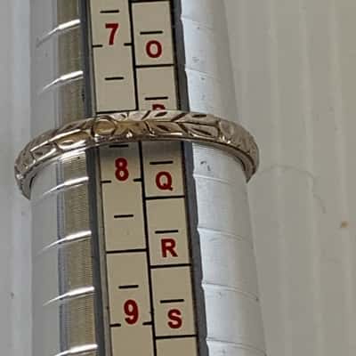 Vintage Art Deco 10K White Gold Engraved Heirloom Wedding Band - Size P-Q