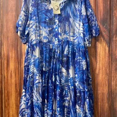  New Collection Size 14 Blue / White dress new 