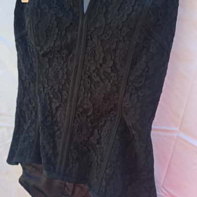 Bardot Womens  Size 8 Black corset top