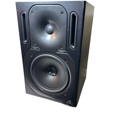 Behringer TRUTH B2031P Active 2-Way Reference Studio Monitor 25x26x40 cm