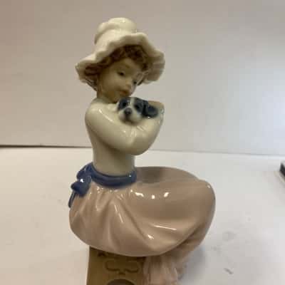 Nao By Lladro Porcelain Statue Figurine A Big Hug 1980s Collection 17cm