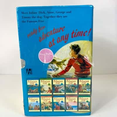 Famous Five - 10 Book Box Set by Enid Blyton 