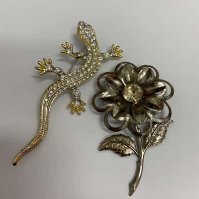  Womens Brooch X2