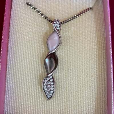  Women's Necklace / Pendant 925 Silver Chain Triple Stone Pendant with Diamantes