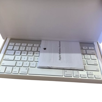 Apple Wireless Keyboard Model No. A1314
