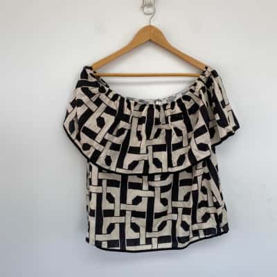 Adorne Black White Print Short Sleeve Ruffle Top  Size 16 