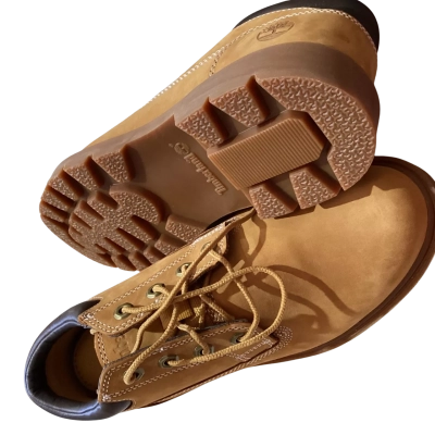 Timberland Mens  Size 40 Dress shoes Mustard 