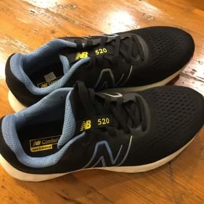 New Balance 520
