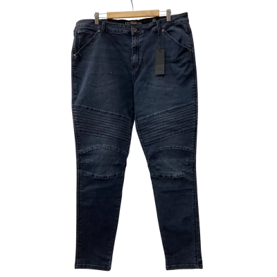 City Chic - Chic Denim Harley Mid Rise Skinny Jeans Size 22 R