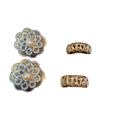 2 x Womens clip on Earrings 