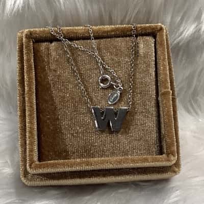 Avon Fashion Womens Necklace Other / Silver 