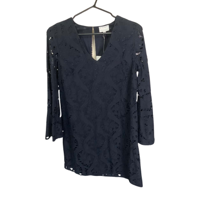  Womens  Size 8 Navy Blue 