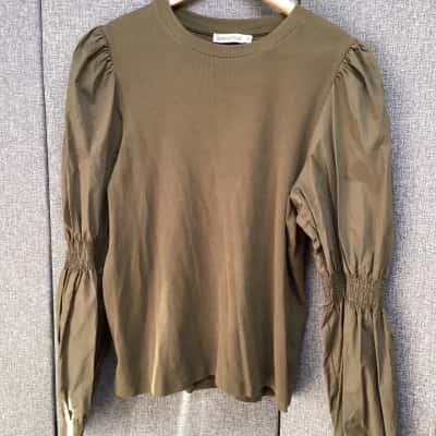 Brave + True long sleeve top  Size XL Khaki 
