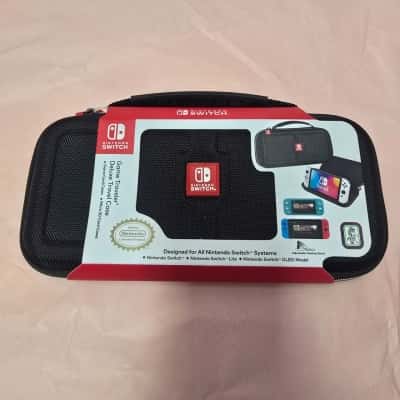 Nintendo Switch Deluxe Travel Case