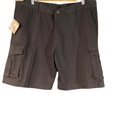 Dockers Mens  Shorts  BNWT Size 40 Black  / Grey 