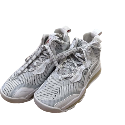 Air Jordan Mens  Size 7.5 White Shoes 