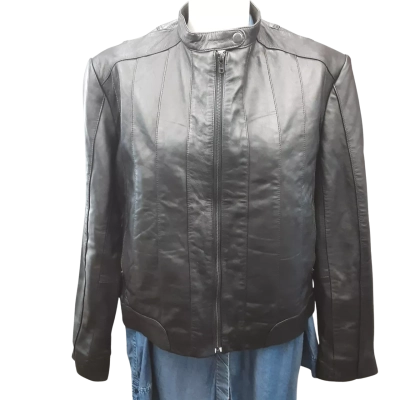 Women's size L  Leather Wear stylish black soft leather piece Style jacket with zippered cuff