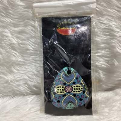  Women's Oz Aboriginal Pendant