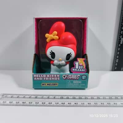 Hello Kitty and Ooshies Toy PreOwned 