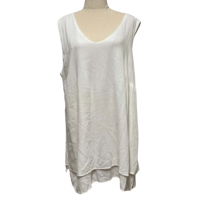 beme Womens  Size 14 Sleevless Top White 