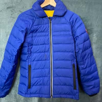Canadian goose  Womens  Size XL Puffer Jacket Blue 