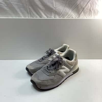 New Balance Mens  Size 11 Sneakers Grey 