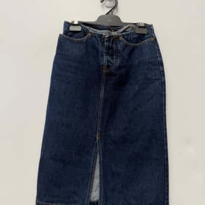 Levis Made in Australia Size XS Split Front Knee Length Skirt 