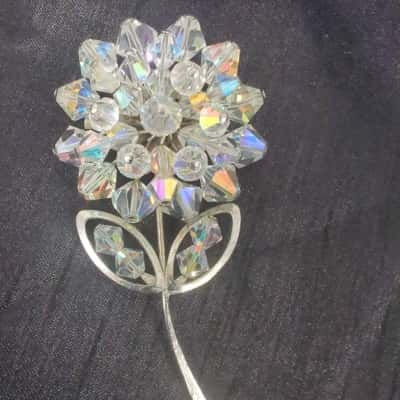  Womens Beaded Floral Brooch 