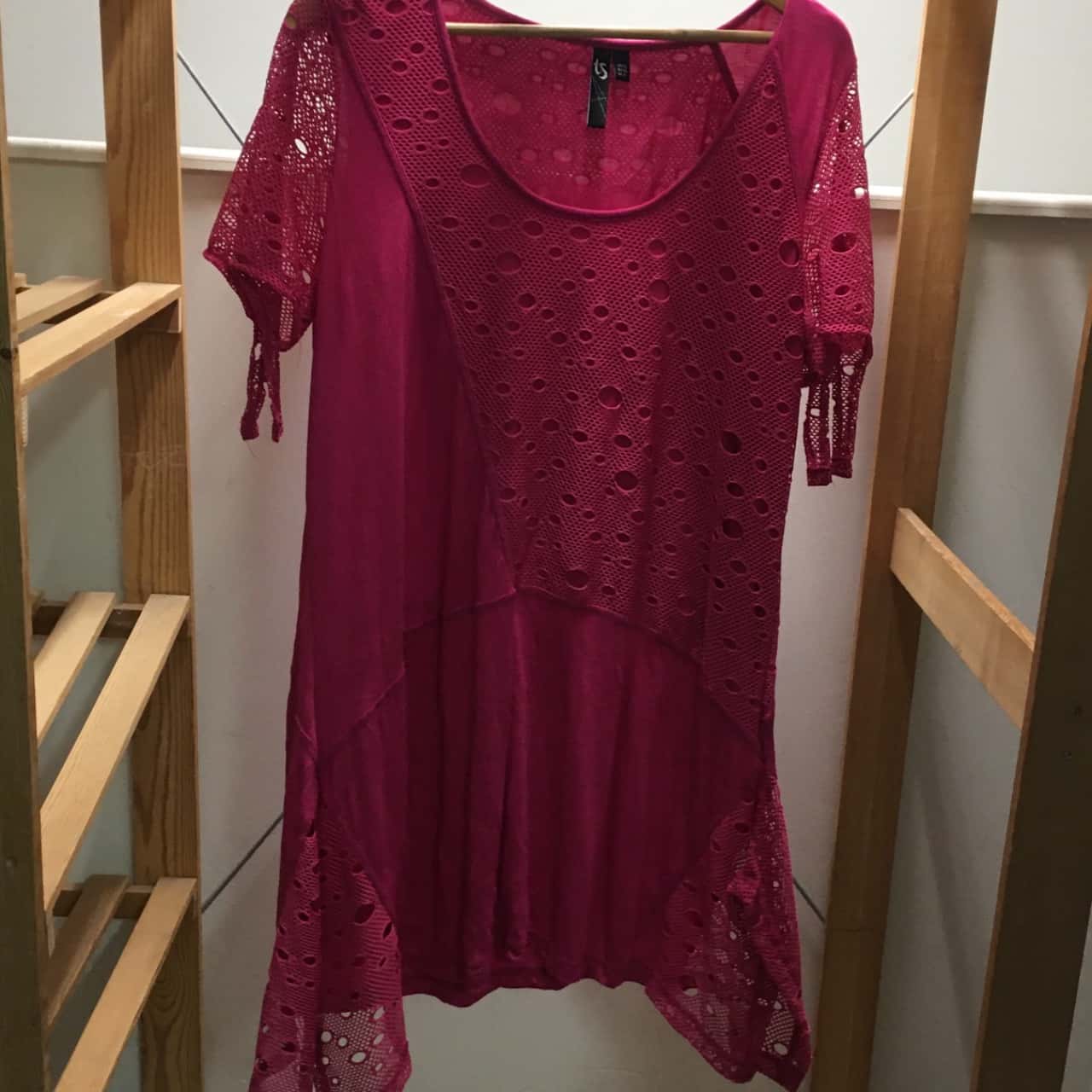 womens pink clothes